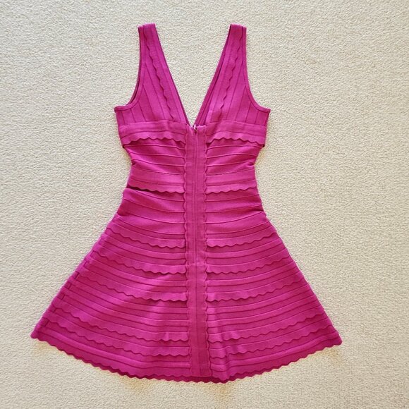 Herve Leger Pink Nikayla dress Size Medium - Picture 3 of 6